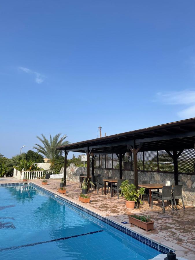 Club Alda Hotel Lapithos  Bagian luar foto