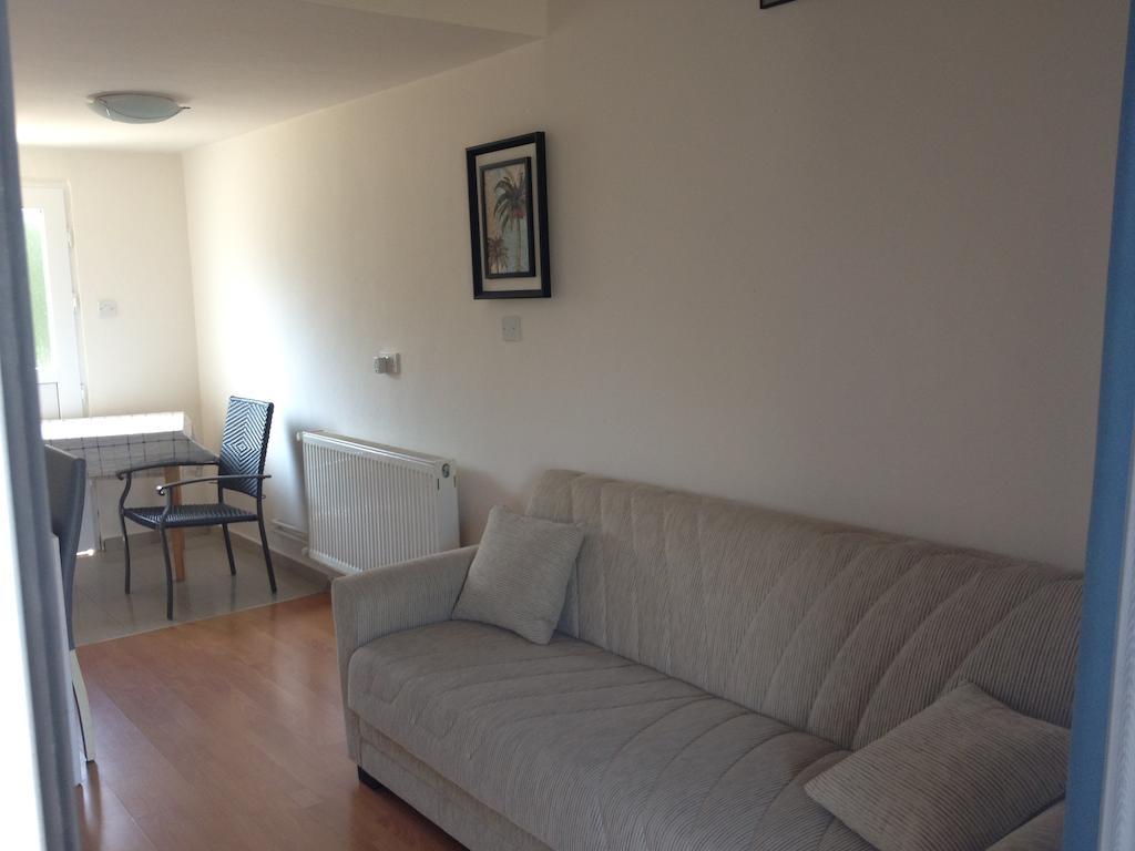 Club Alda Hotel Lapithos  Ruang foto