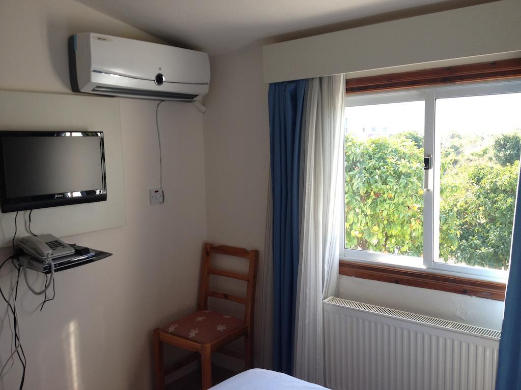 Club Alda Hotel Lapithos  Ruang foto