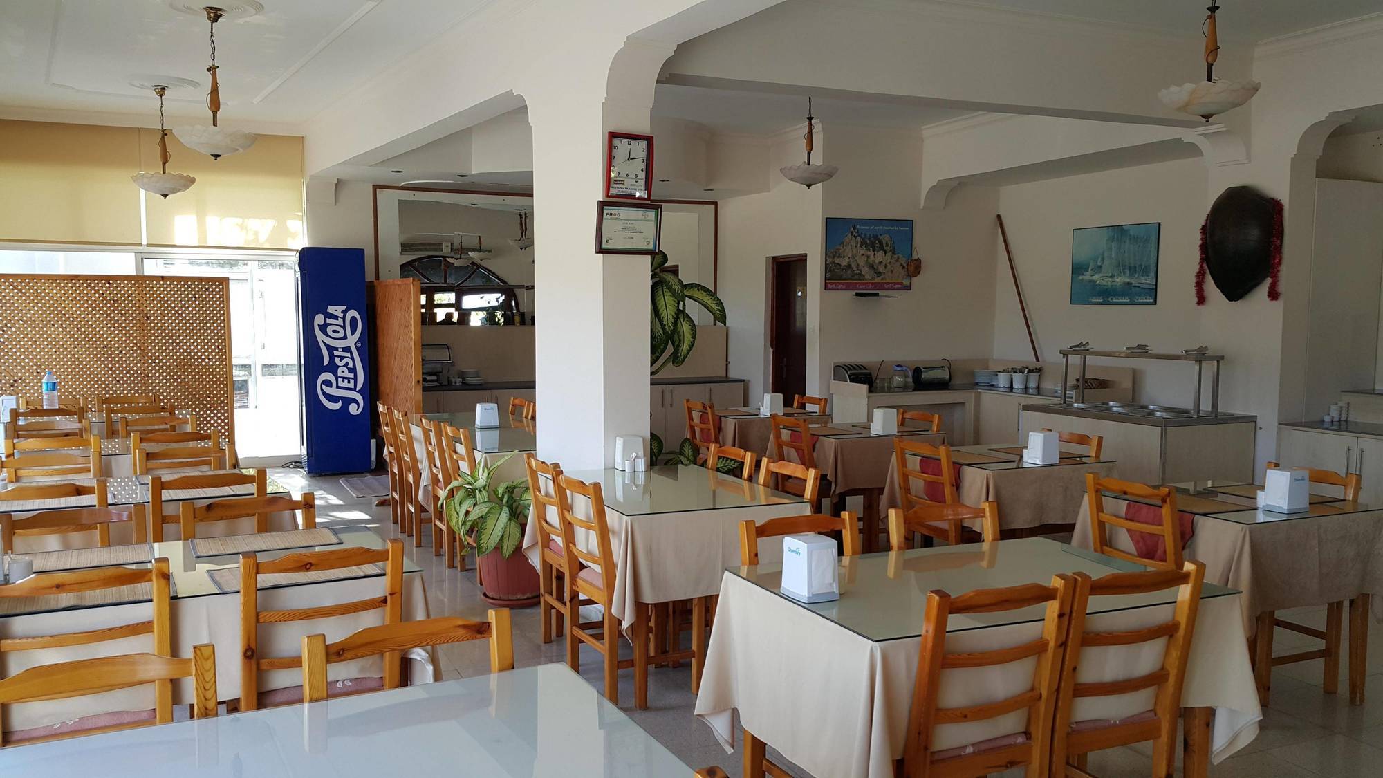 Club Alda Hotel Lapithos  Bagian luar foto